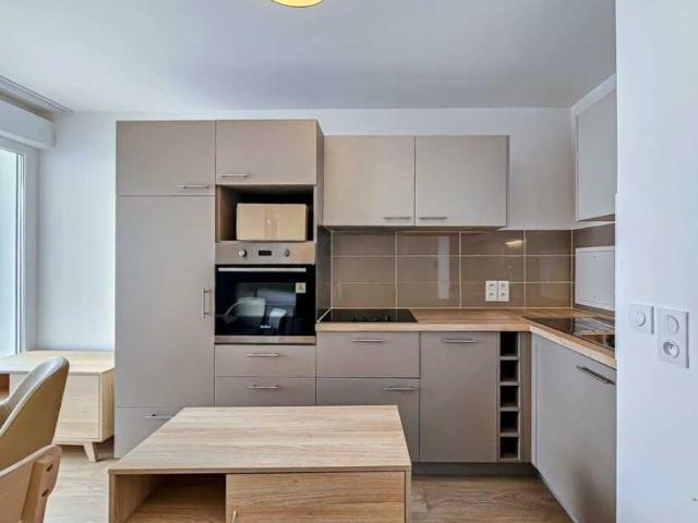 Location Appartement Rue Camille Claudel, Bezons