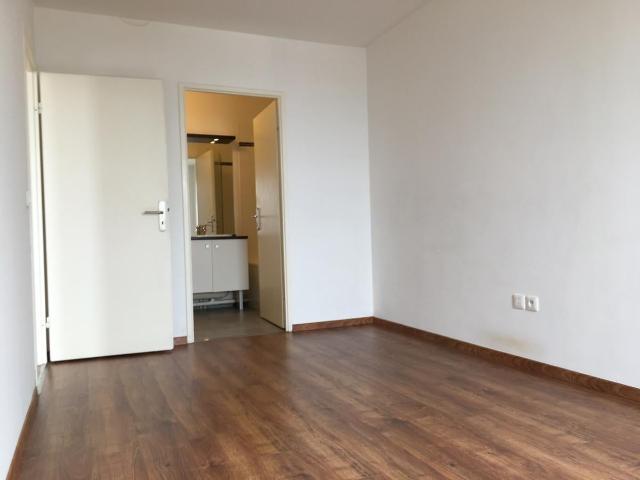 Location Appartement Rue Camille Claudel, Lille