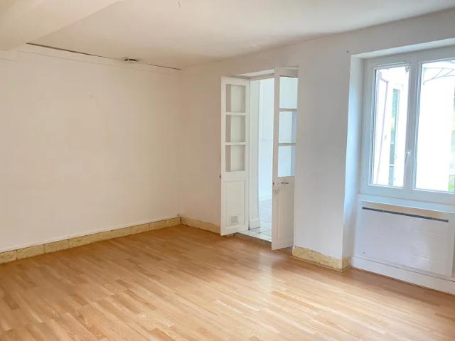 Location Appartement Rue Camille Pelletan, Guérigny