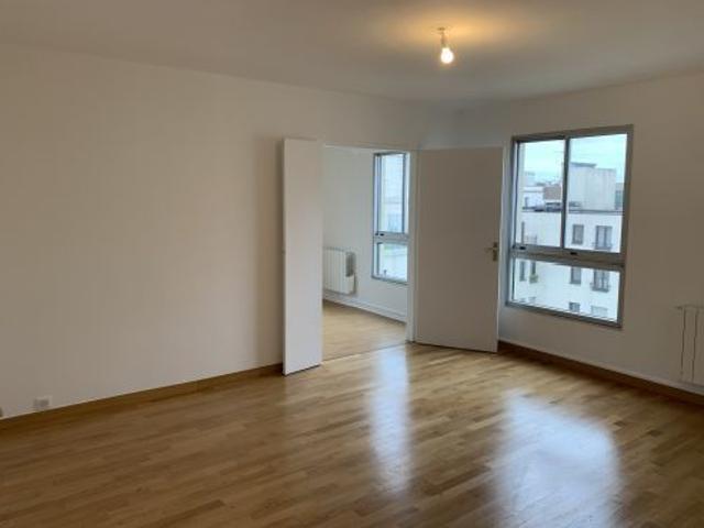 Location Appartement Rue Camille Pelletan, Levallois Perret