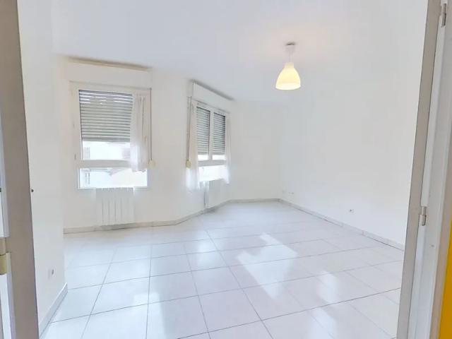 Location Appartement Rue Camille Roy, Lyon