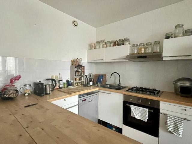 Location Appartement Rue Camille Sauvageau, Bordeaux