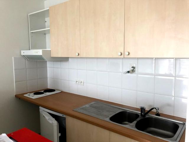 Location Appartement Rue Capeyron, Bordeaux
