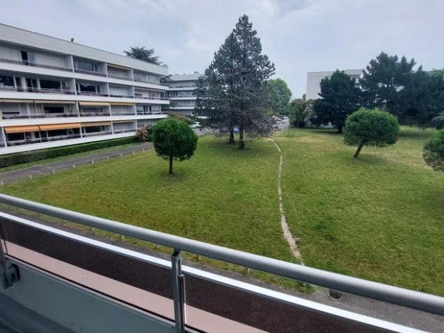 Location Appartement Rue Capeyron, Bordeaux