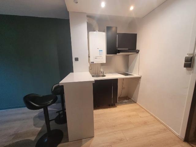 Location Appartement Rue Capeyron, Bordeaux