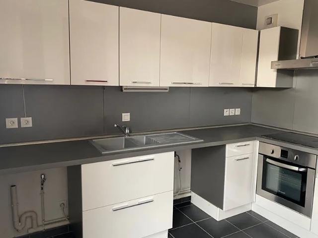 Location Appartement Rue Capitaine Alfred Dreyfus, Reims
