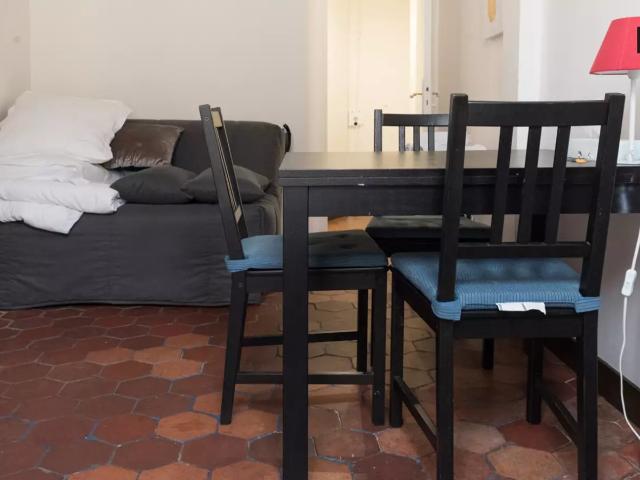 Location Appartement Rue Casimir Delavigne, Paris