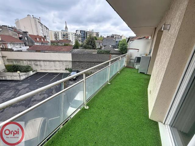 Location Appartement Rue Castetnau, Pau