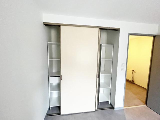 Location Appartement Rue Centrale, Communay