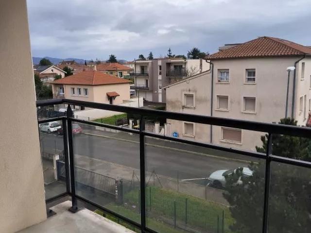 Location Appartement Rue Centrale, Craponne