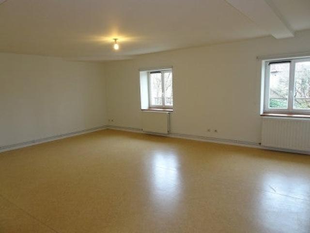 Location Appartement Rue Centrale, Pont de Chéruy