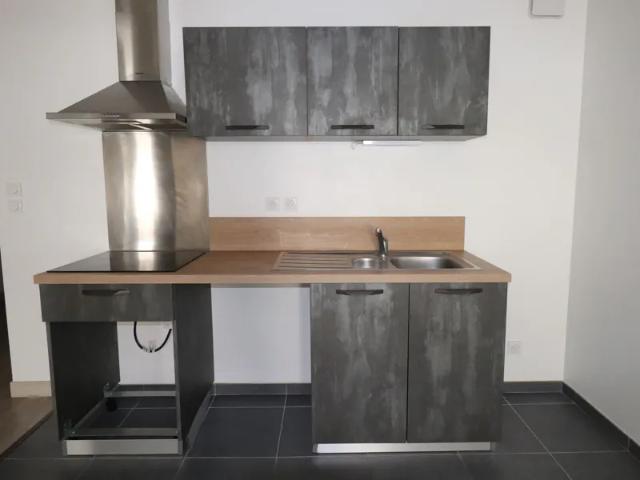 Location Appartement Rue Centrale, Pont de Chéruy