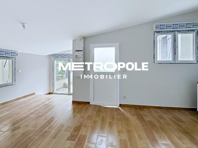 Location Appartement Rue Centrale, Tenay