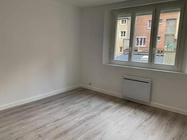 Location Appartement Rue Chambiges, Beauvais