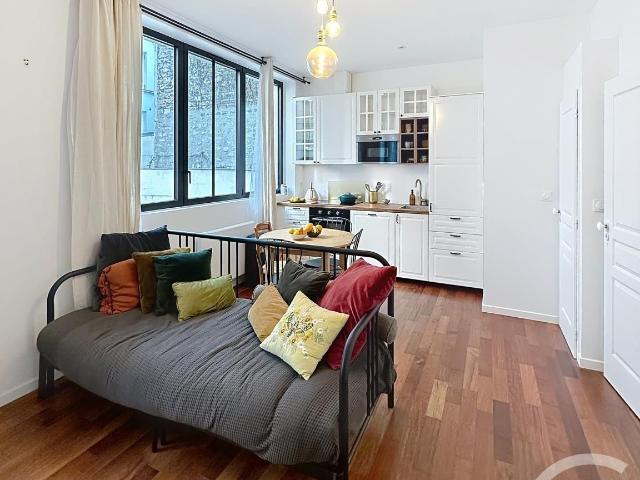 Location Appartement Rue Chaptal, Levallois Perret