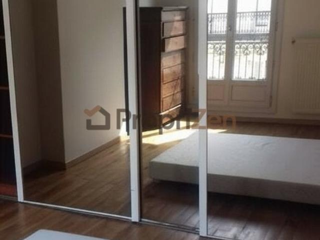 Location Appartement Rue Charles Baudelaire, Paris