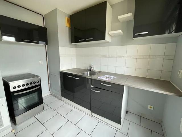Location Appartement Rue Charles Beauhaire, Saint Jean de la Ruelle