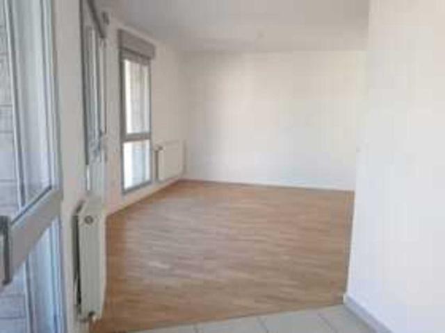 Location Appartement Rue Charles de Gaulle, Bures sur Yvette