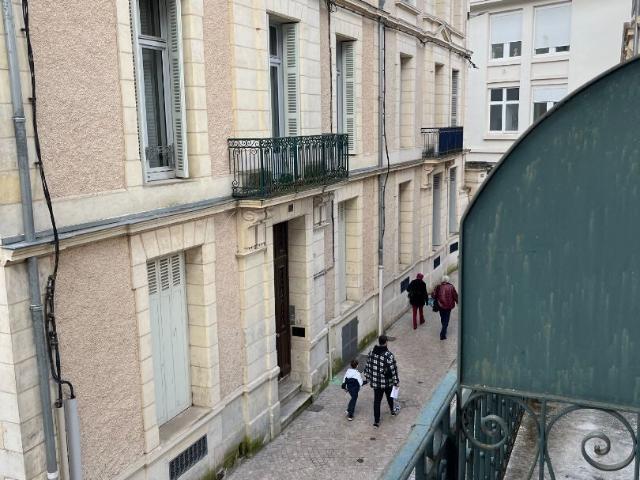 Location Appartement Rue Charles Gide, Poitiers