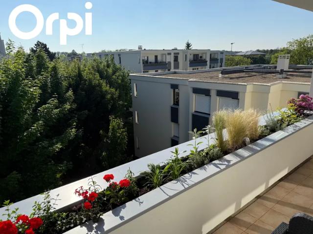 Location Appartement Rue Charles Linné, Montigny le Bretonneux