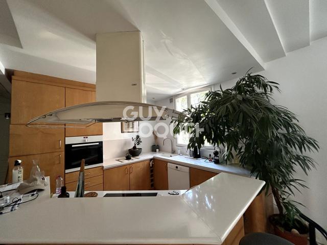Location Appartement Rue Charles Nicolle, Paris