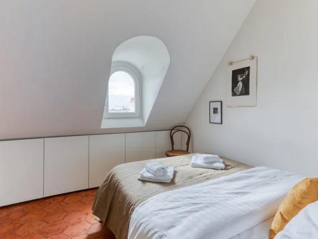 Location Appartement Rue Choron, Paris