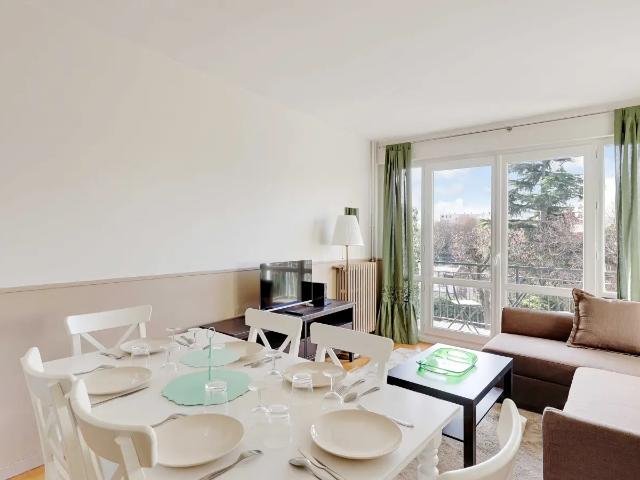 Location Appartement Rue du Calvaire, Suresnes