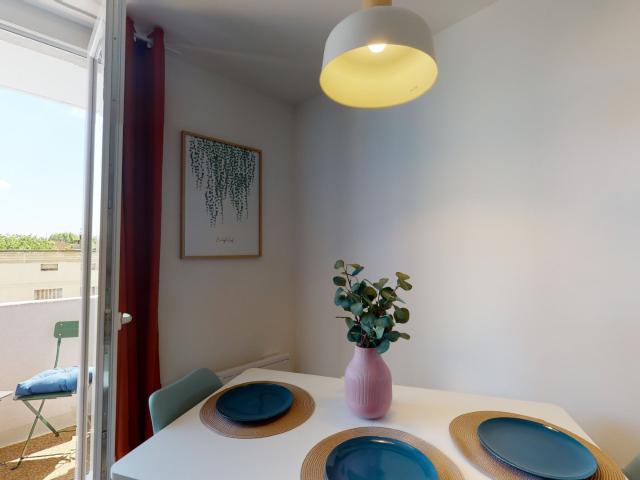 Location Appartement Rue Claire Cazelles, Toulouse