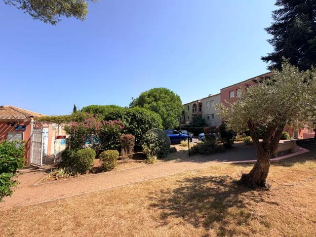 Location Appartement Rue Claude Bourdet, Montpellier