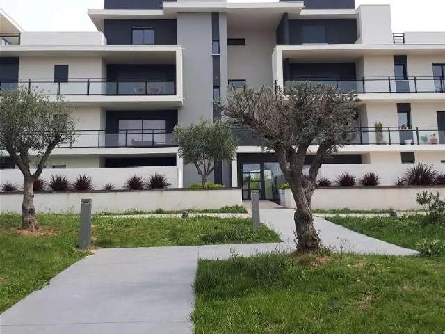 Location Appartement Rue Claude Chabrol, Perpignan