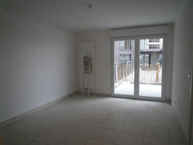 Location Appartement Rue Claude et Simone Millot, Nantes