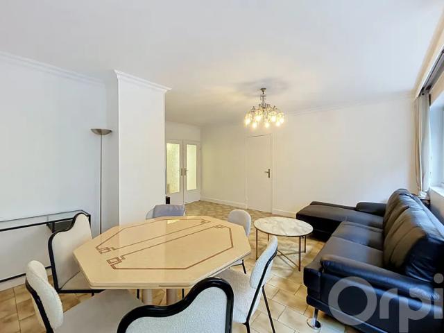 Location Appartement Rue Clément Perrot, Vitry sur Seine