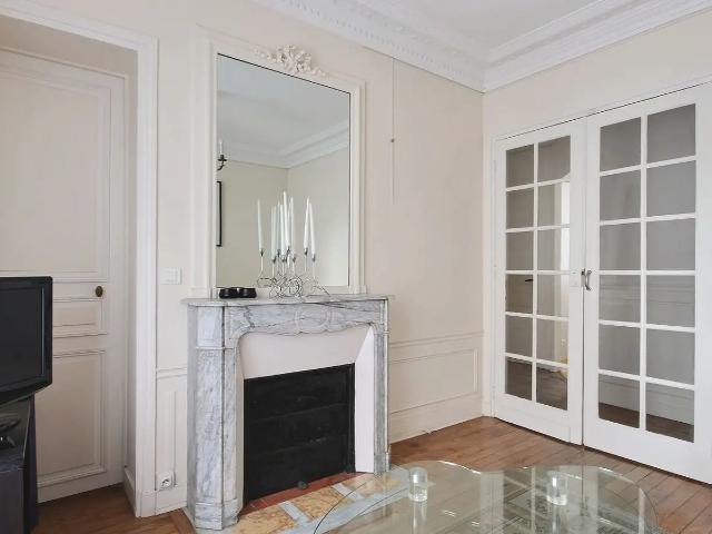 Location Appartement Rue Clodion, Paris