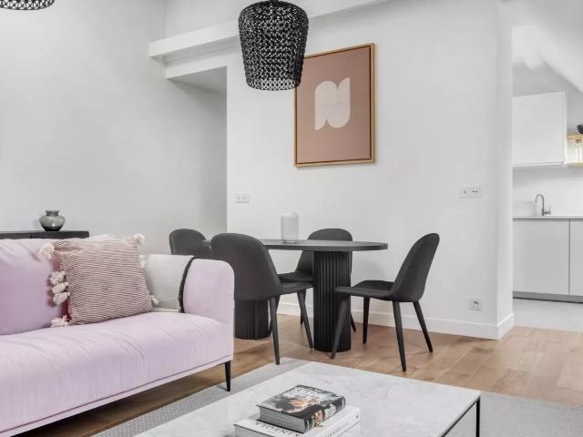 Location Appartement Rue Croix des Petits Champs, Paris