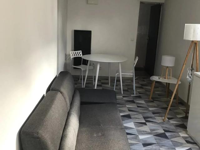 Location Appartement Rue Cyrille, Boué