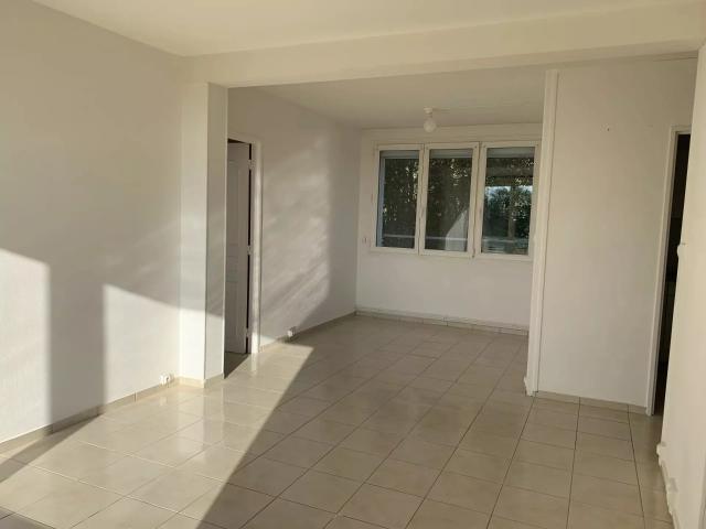 Location Appartement Rue Cyrille, Boué