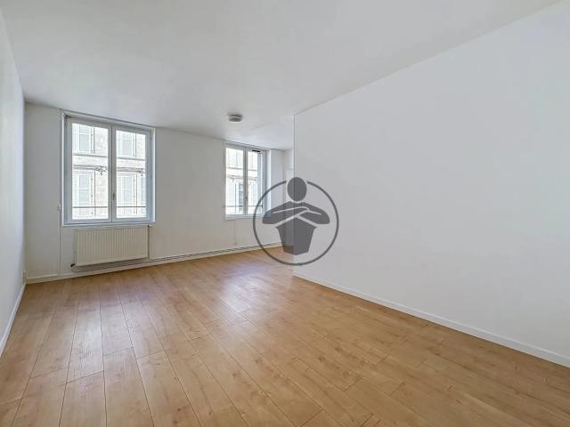 Location Appartement Rue Cyrille, Boué