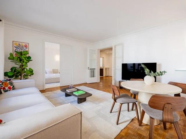 Location Appartement Rue Ampère, Paris