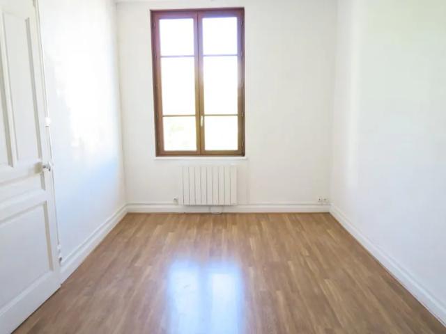 Location Appartement Rue Antonin Perrin, Villeurbanne