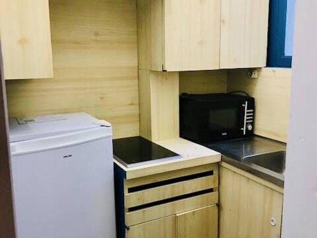 Location Appartement Rue Antoinette Fouque, Paris
