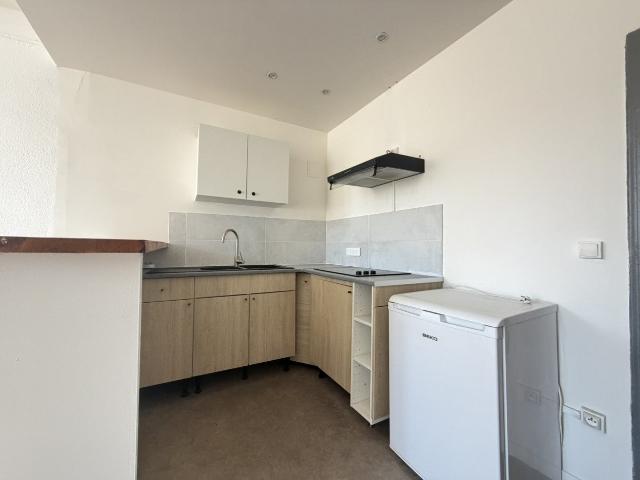 Location Appartement Rue Anatole France, Pézenas
