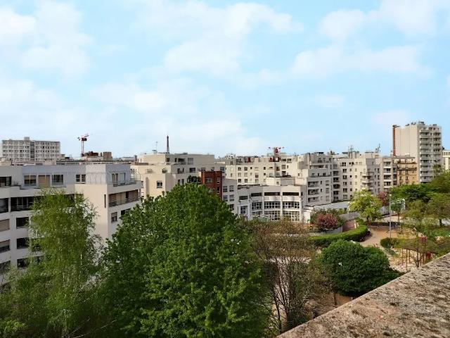 Location Appartement Rue André Gide, Paris