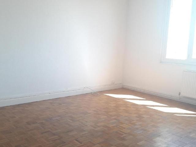Location Appartement Rue André Sabatier, Grigny sur Rhône