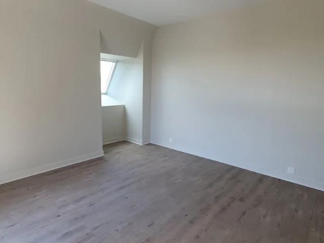 Location Appartement Rue Abbé Gibert, Rostrenen
