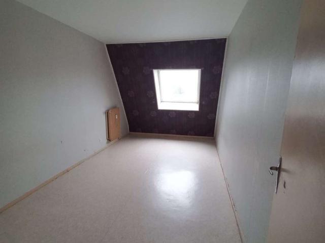 Location Appartement Rue Achille Millien, Château Chinon Ville