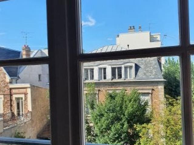 Location Appartement Rue Albert Joly, Versailles