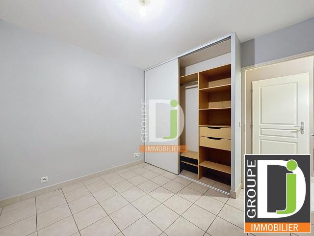 Location Appartement Rue Albert Varnet, Valence