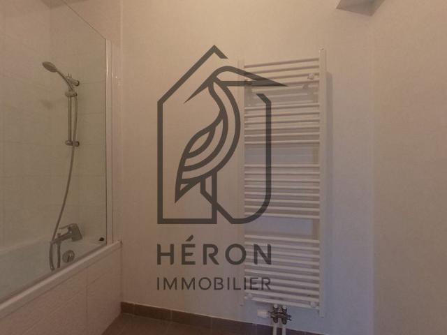 Location Appartement Rue Alexandre Ribot, Lille