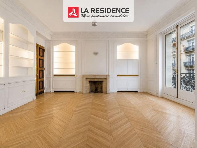Location Appartement Rue Alphonse de Neuville, Paris