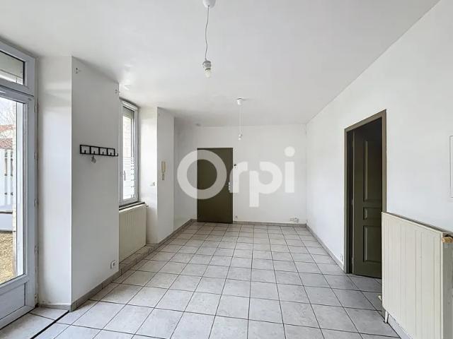 Location Appartement Rue Alphée Maziéras, Périgueux